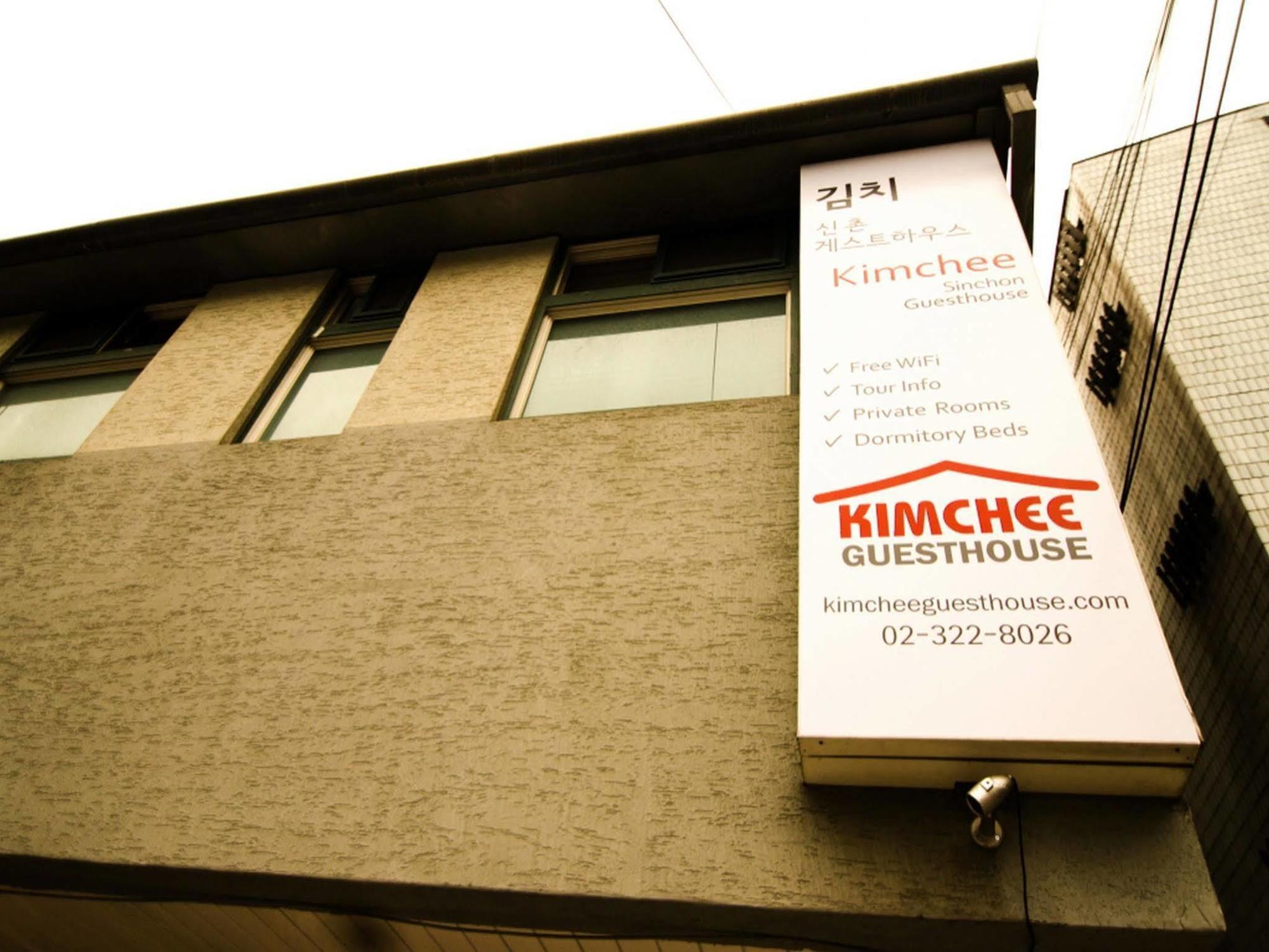 Kimchee Sinchon Guesthouse Seúl Exterior foto